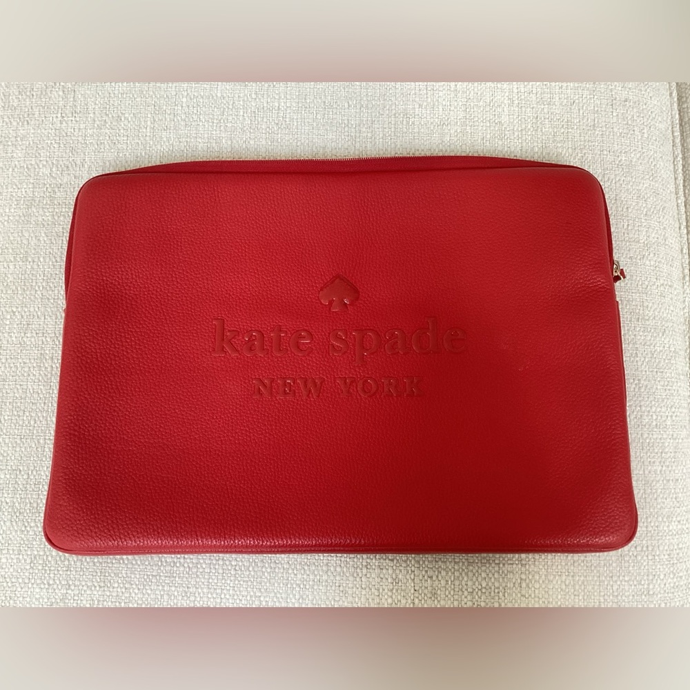 ❤️ Kate Spade SIENNE LOGO Hot Chili Laptop Sleeve